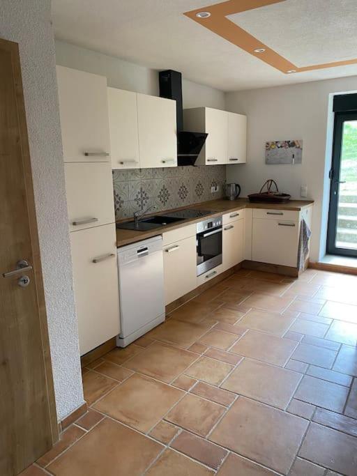Ferienwohnung Auf Dem Gutshof Renz ไวเซนเฟลส์ ภายนอก รูปภาพ
